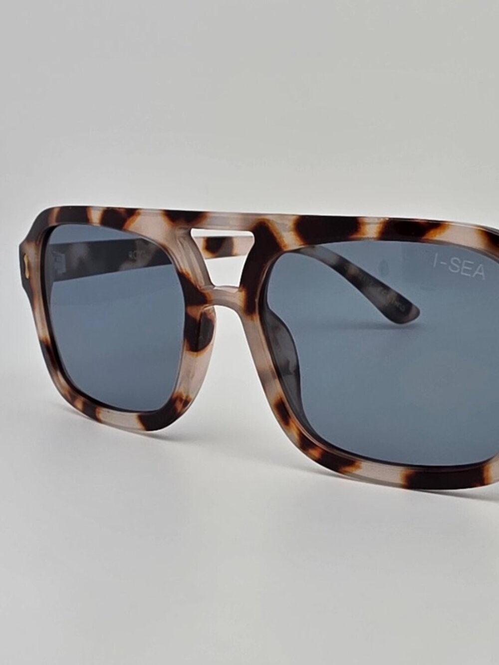 I-Sea Royal Snow Tortoise Frame Polarized Navy Blue Lens Aviator Sunglasses 51mm